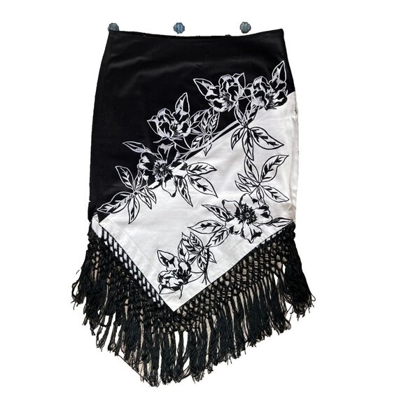 Vintage Caché ASYMMETRICAL Skirt Size 8 Black & White Fringe Floral Embroidery - Picture 16 of 16